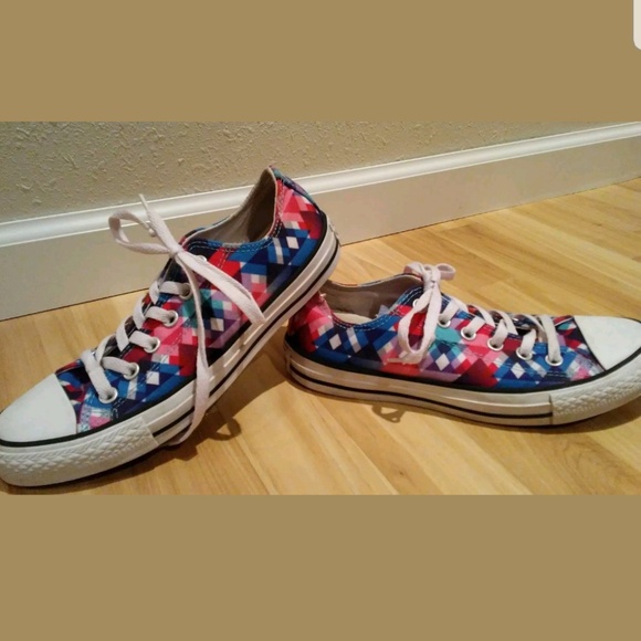 Womens Plaid/Patterned Converse - Picture 2 of 5